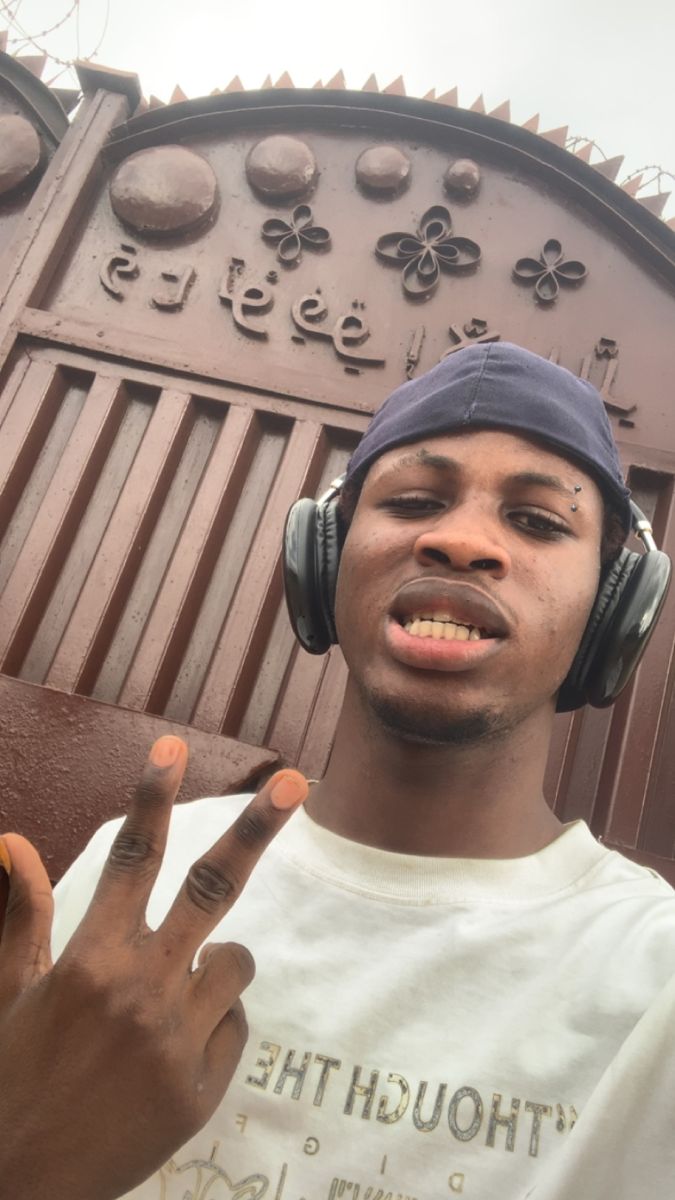 famuyiwaadem