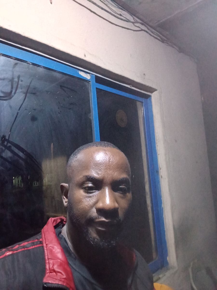 Brite02, 40 — Rivers Single