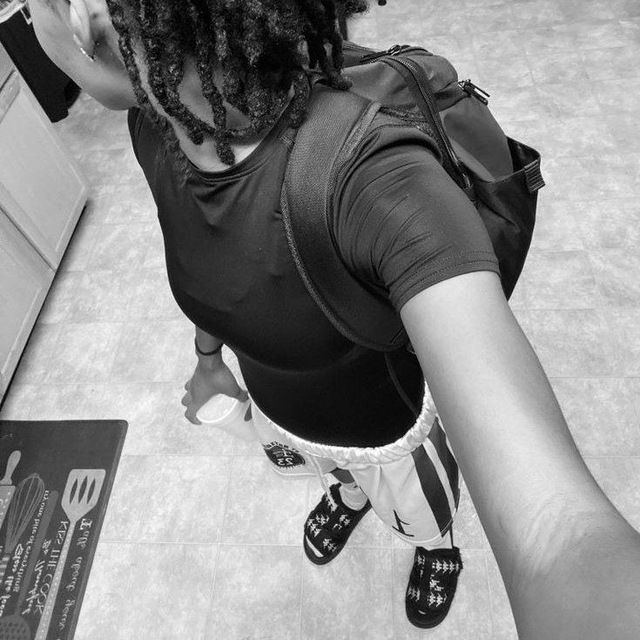 sarahiva8_, 20 — Owerri Single