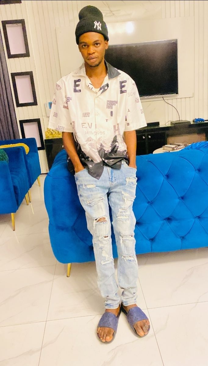 OluwaSeun, 23 — Ondo Single