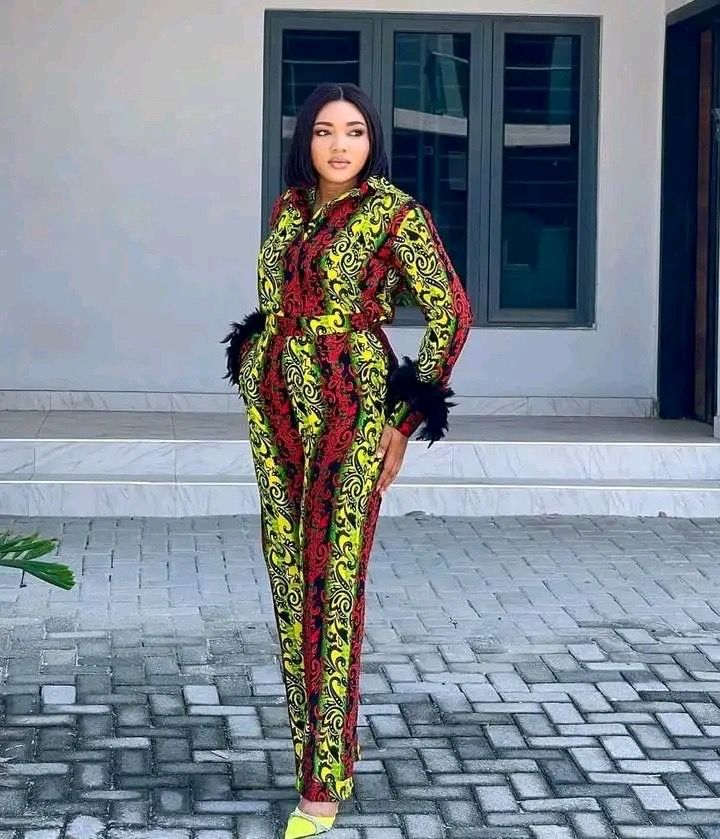 Winston — 25 yr old female in Lagos, Lagos, Nigeria | Verified Nigerian lady on NaijaCupid