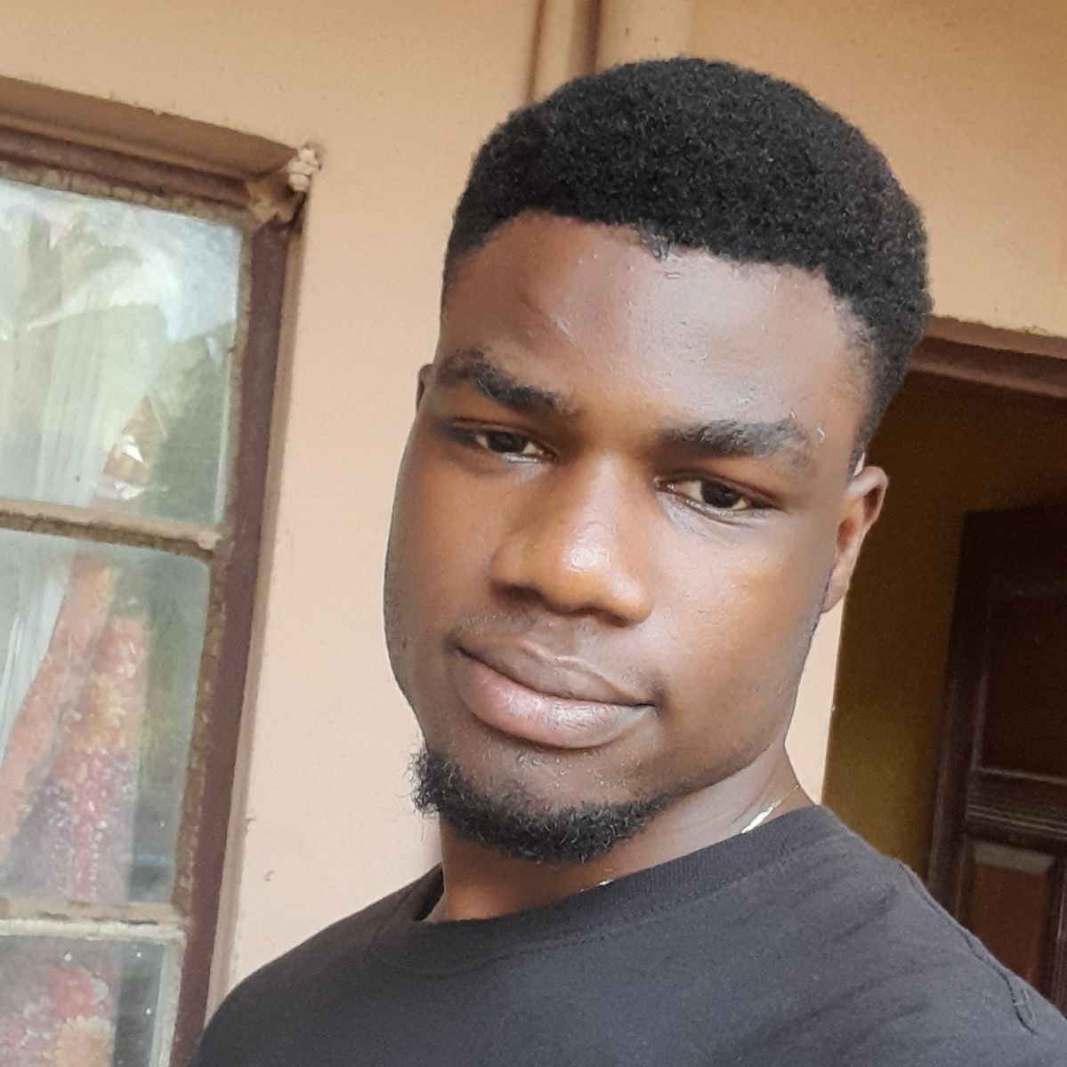 ezeanwechigo, 23 — Anambra Single