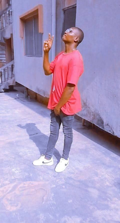 nwunasampson, 30 — Bo Single
