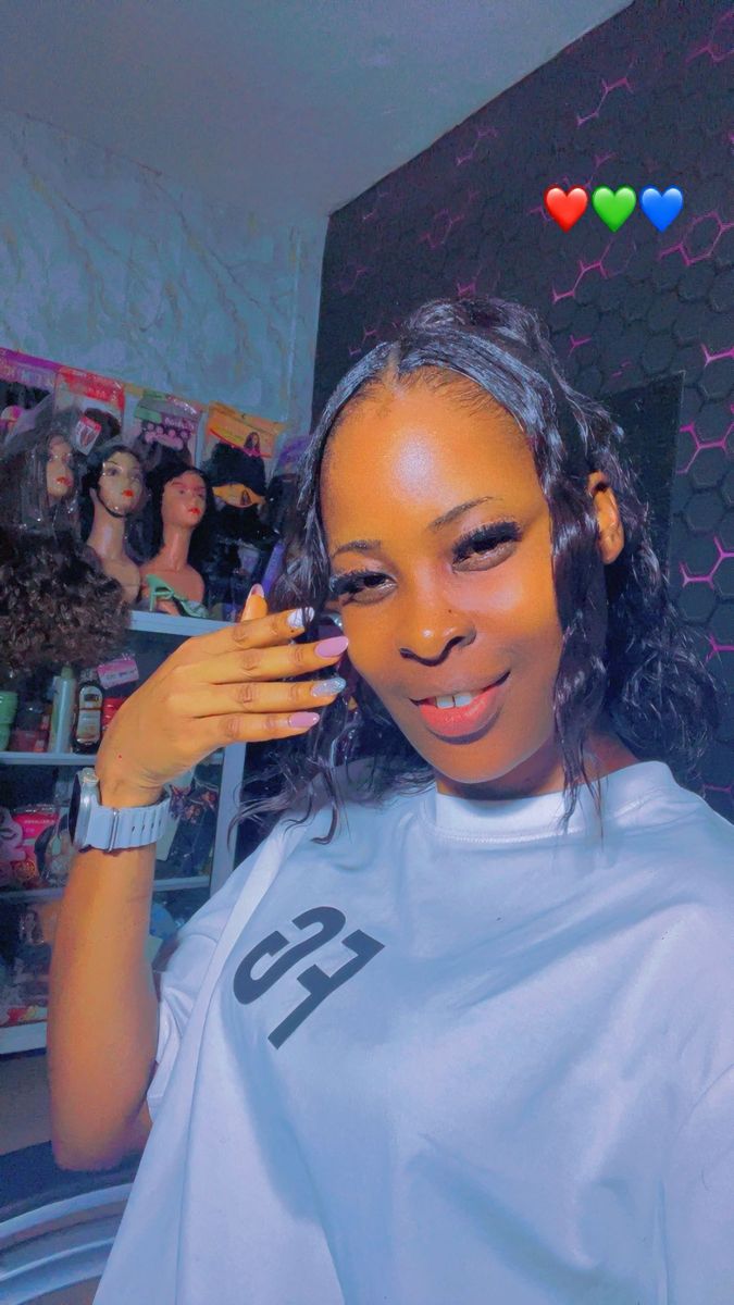 Ixora, 28 — Nigerian Women