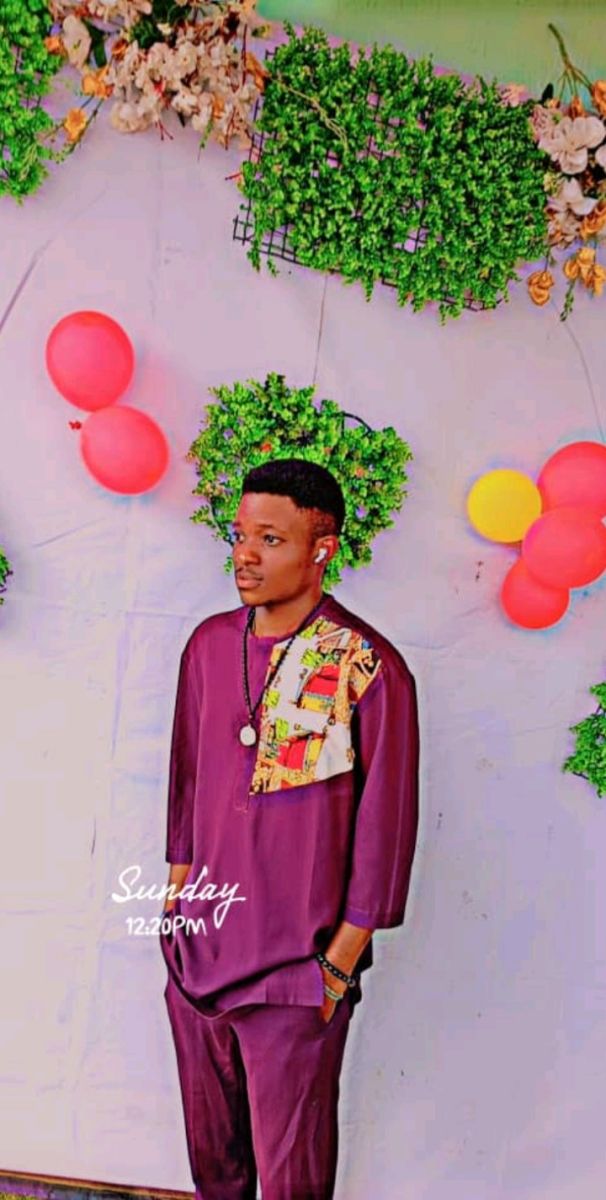 David_001, 24 — Ogun Single