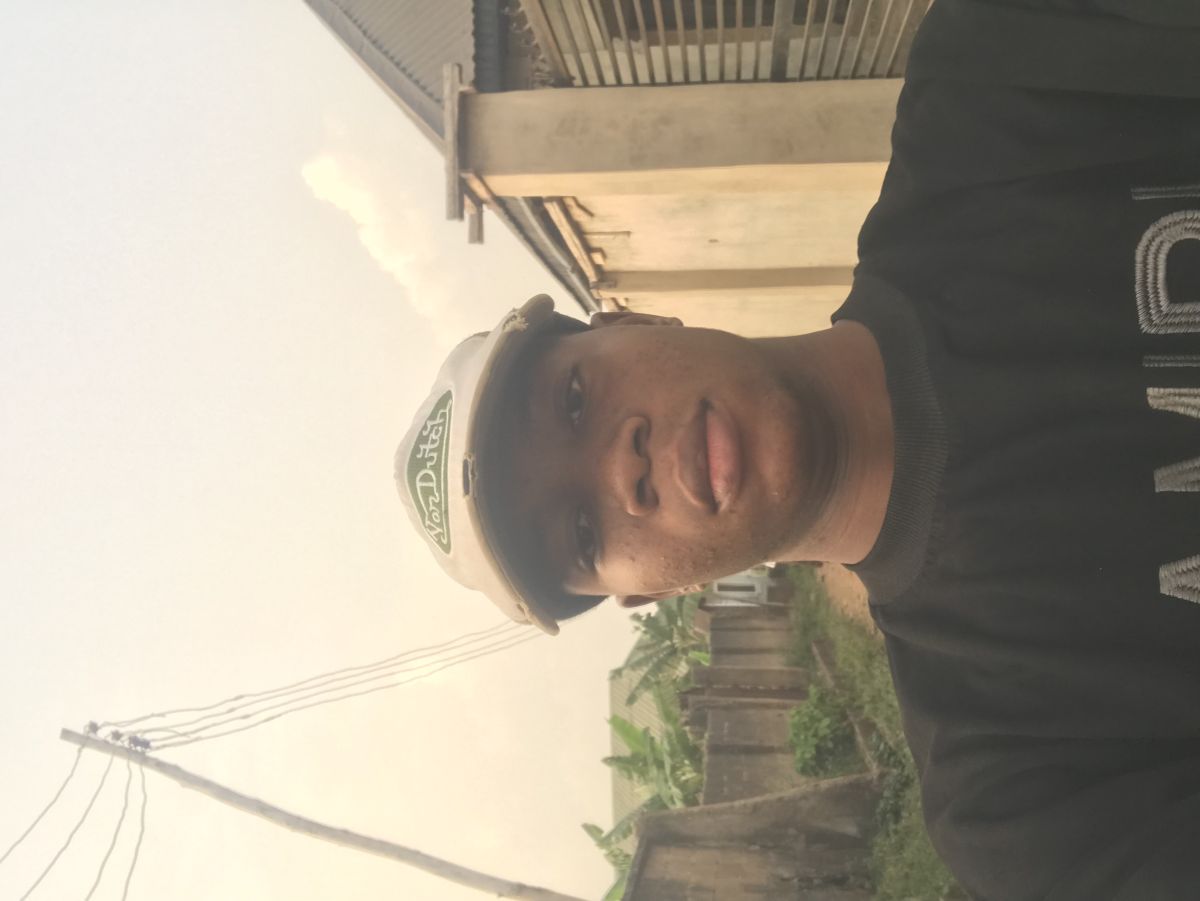 acentmoney90, 23 — Oyo Single