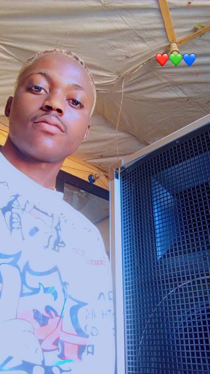 Emmynyze, 26 — Kogi Single