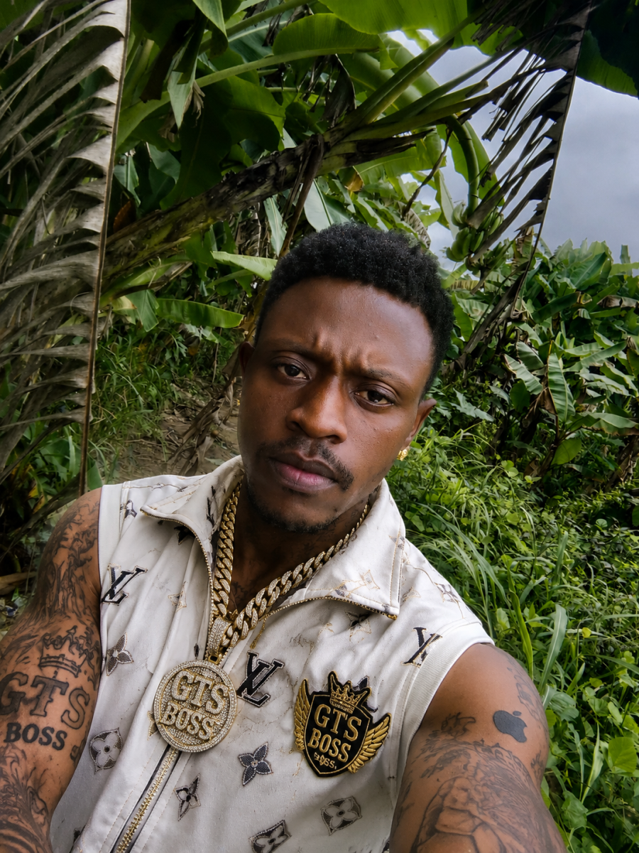 Gts, 27 — Dating Calabar