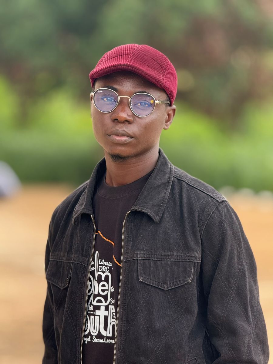 embellishima, 25 — Ebonyi Single