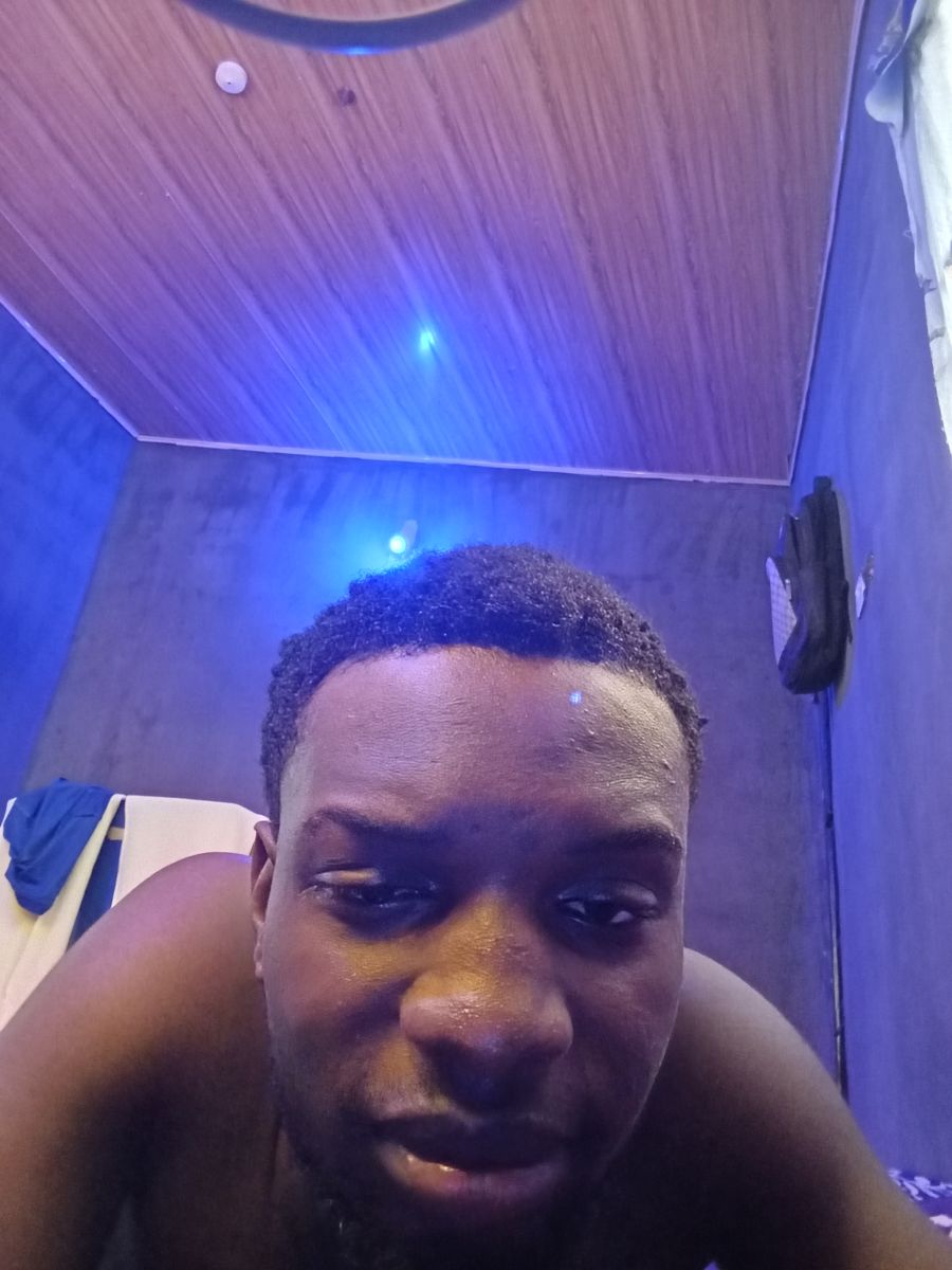ezechinedu08, 19 — Enugu Single