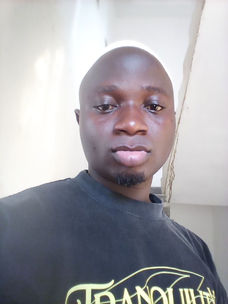 shedrackdama, 26 — Lagos Single