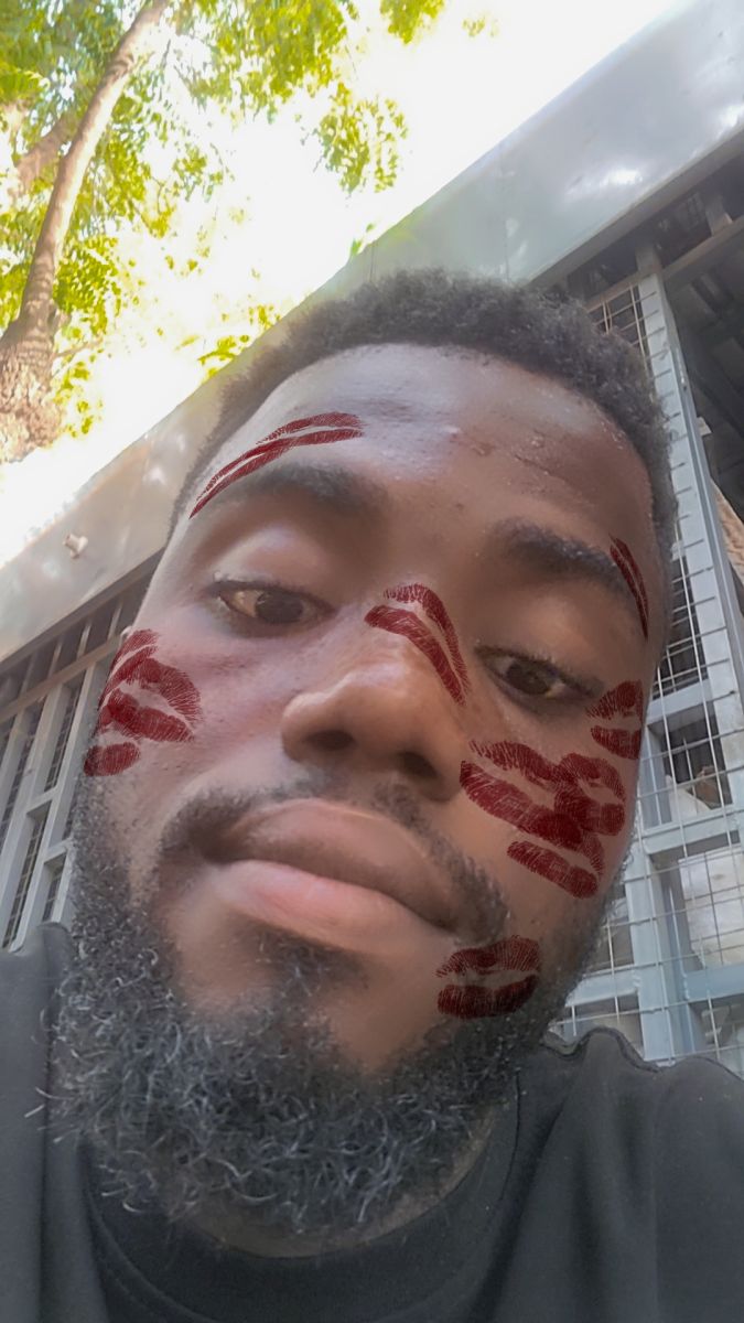 charlesizuch, 26 — Kano Single