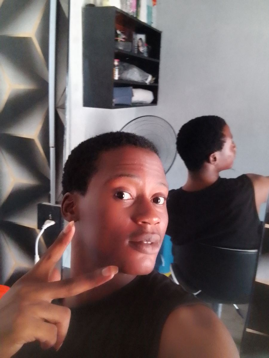 hillaryberry, 21 — Edo singles